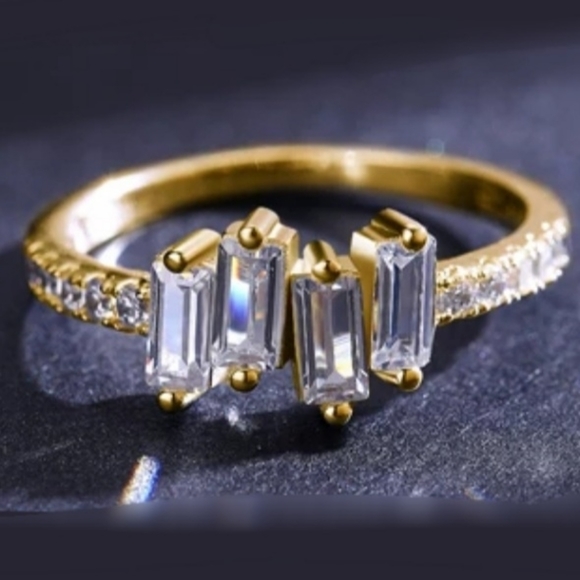 925 Sterling Silver Yellow Gold Irregular Emerald - Picture 4 of 5